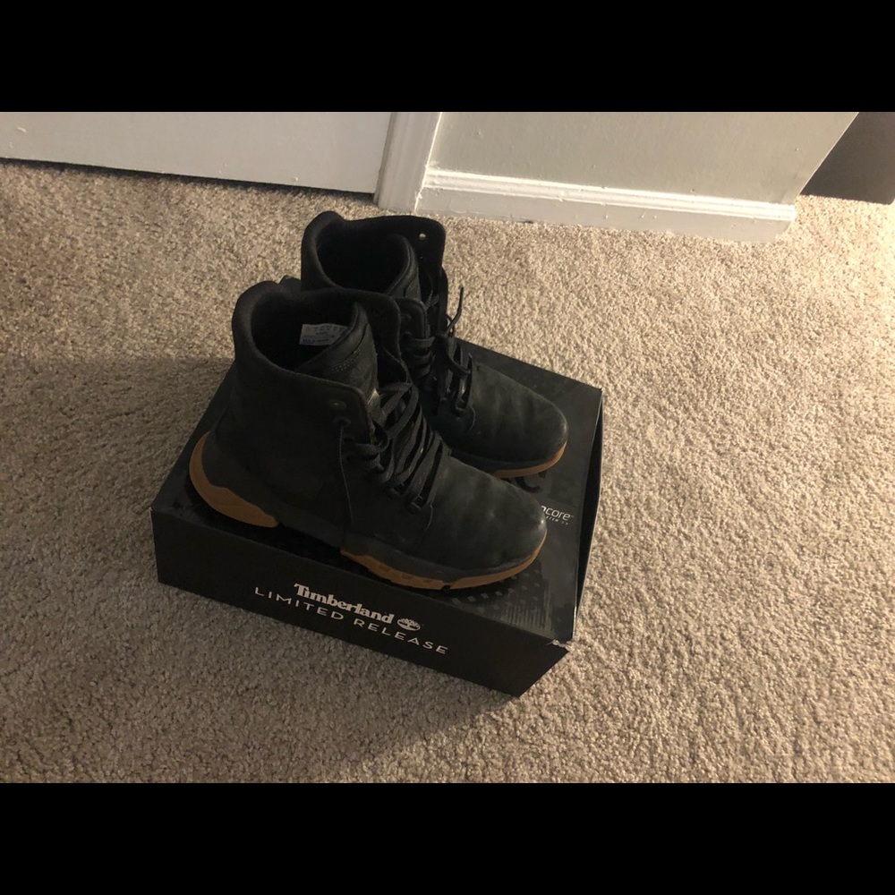 Timberlands - Picture 5 of 5